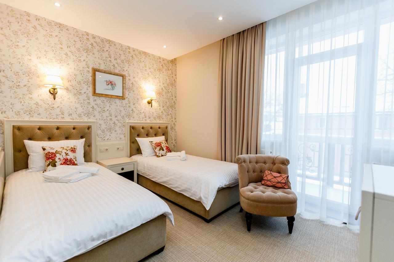 Galant Hotel Trouskavets Extérieur photo